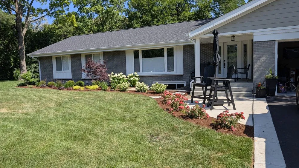 Affordable yard cleanup service experts serving Northbrook, IL - Manuel Ruiz Landscaping