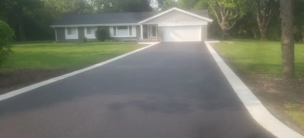 Affordable yard maintenance in Northbrook, IL - Manuel Ruiz Landscaping