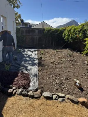 Manuel's Gardening Logo