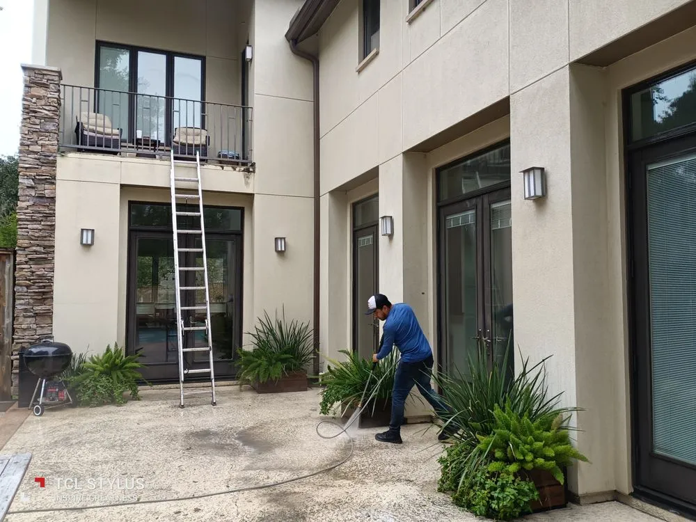 Affordable yard maintenance experts serving Sugar Land, TX - Manuels Handyman Services