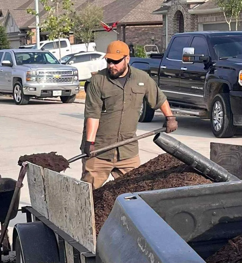 Trusted garden landscaping in Cleveland, TX by Manuel's Lawn Service & Landscaping