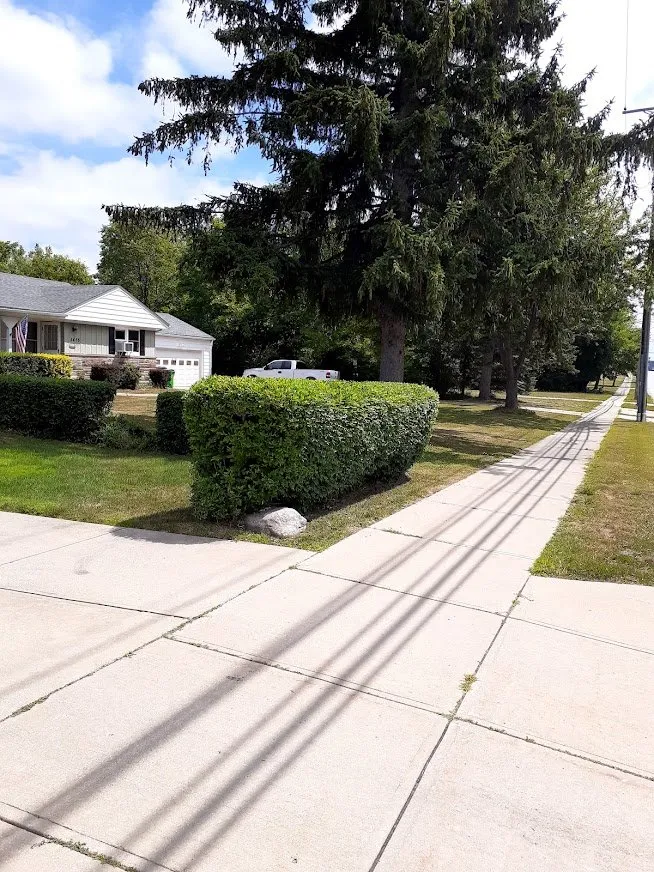 Professional garden landscaping for outdoor upgrades in South Euclid, OH by Manzo Landscaping