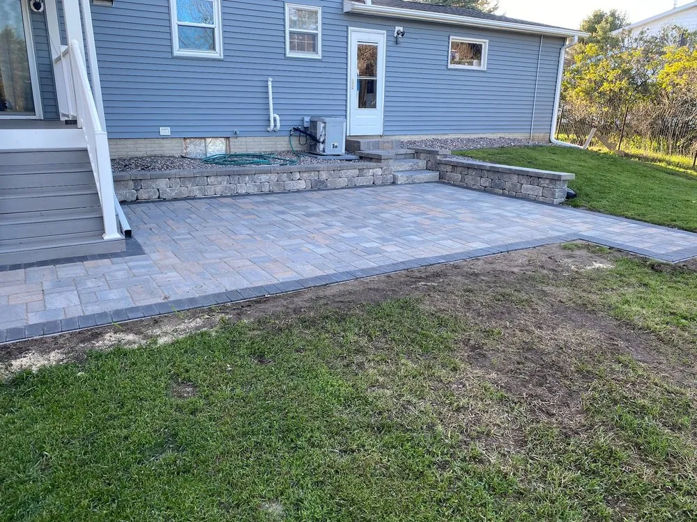 Custom yard cleanup service for beautiful yards across Clinton, IA - MAP Landscape