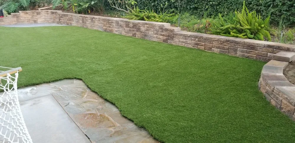 Reliable lawn care service for homes in Thousand Oaks, CA by Map Tree Service