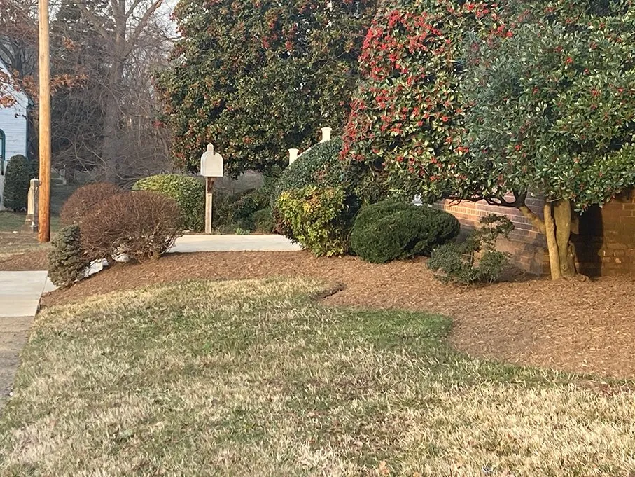 Trusted lawn mowing service in Accokeek, MD - Maple Hill Lawn & Garden