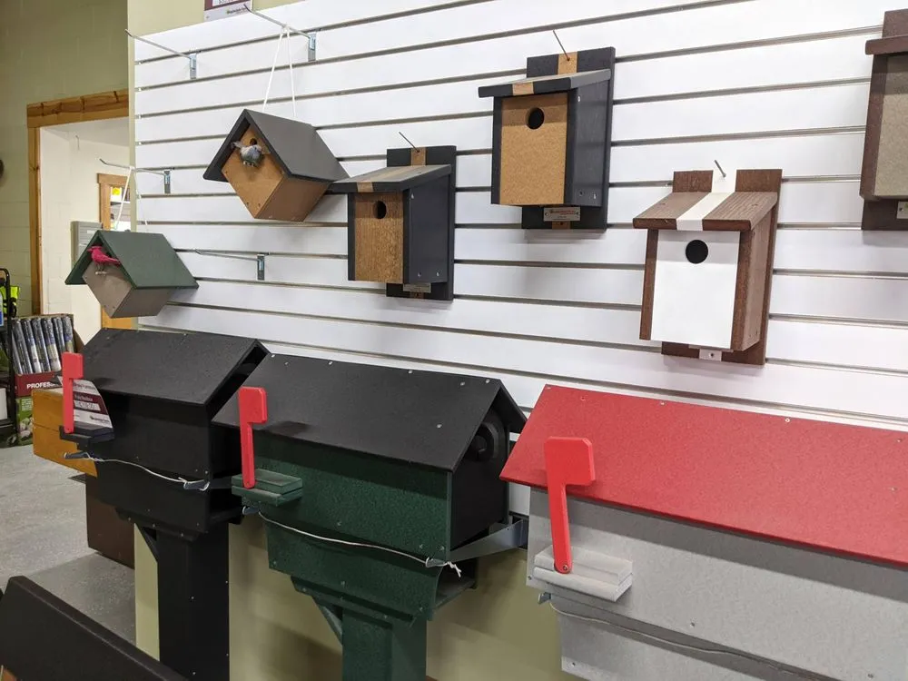 Trusted lawn mowing service experts serving Chardon, OH - Mapledale Farm Landscape Supplies