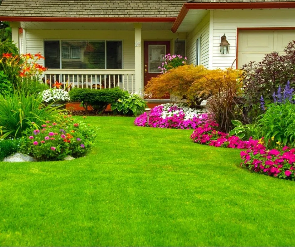 Top-rated outdoor landscaping for year-round maintenance in Milford, MI by Maplewood Landscaping