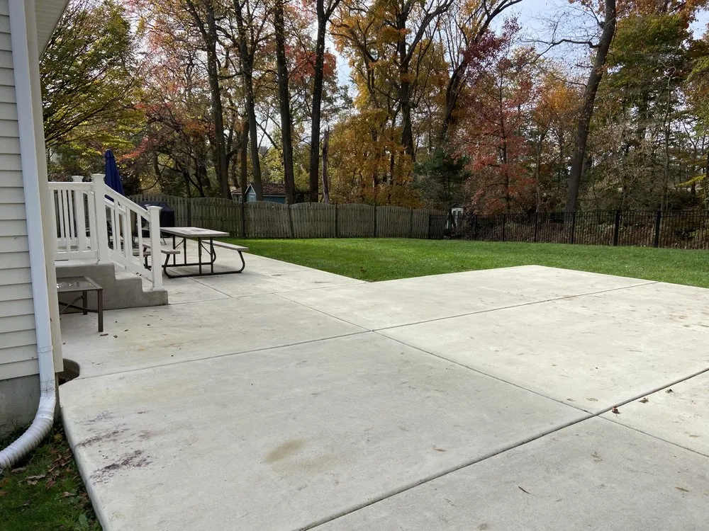 Affordable landscaping services in Mount Laurel Township, NJ by Maplewood Landscaping