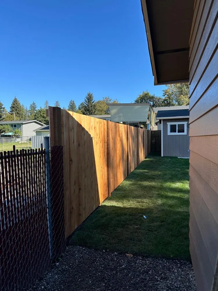 Custom lawn care service for homes across Kent, WA - Mar Landscaping & Construction