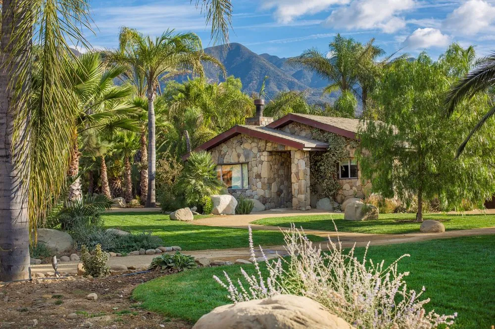 Local lawn mowing service in Ojai, CA by Mar Lawn & Landscape