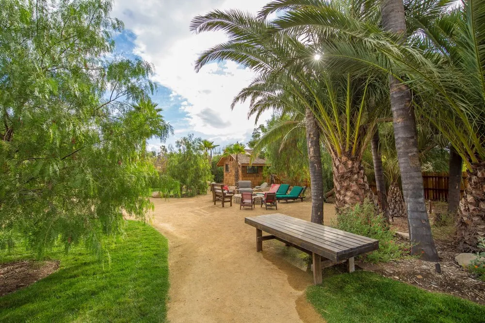 Custom yard maintenance for residential properties across Ojai, CA - Mar Lawn & Landscape