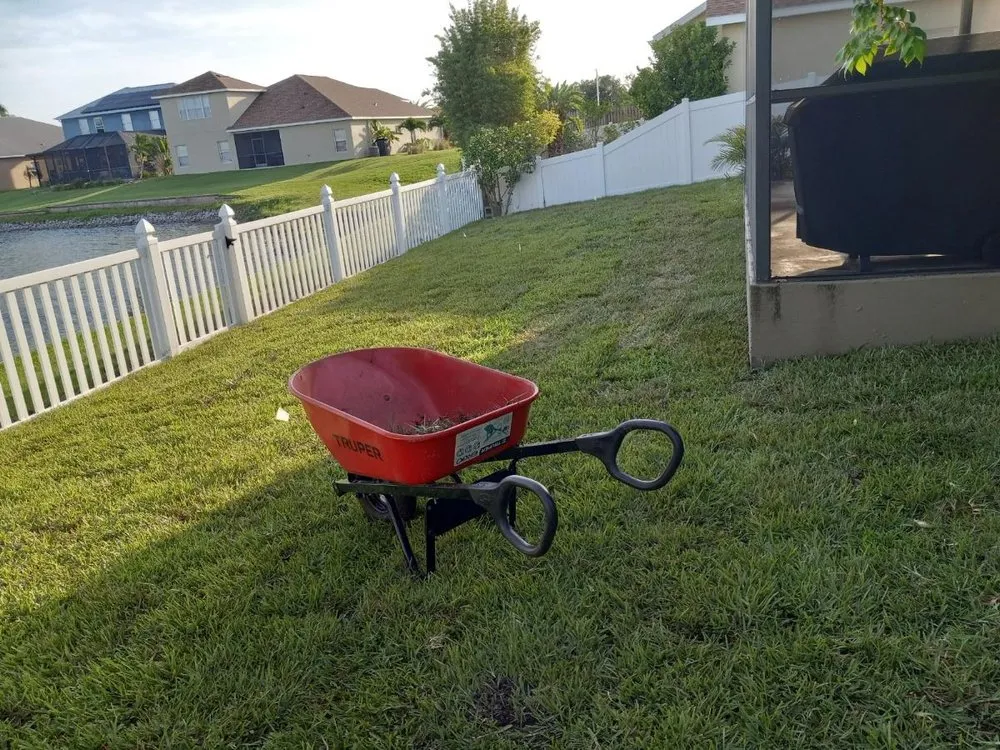 Local yard maintenance for outdoor upgrades across Palmetto, FL - Maravilla Lawn Service