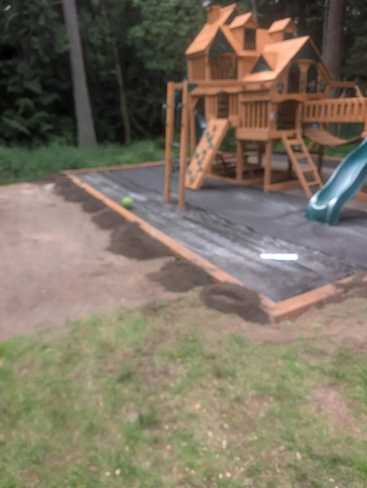 Reliable yard maintenance in Renton, WA by Marcial Landscaping