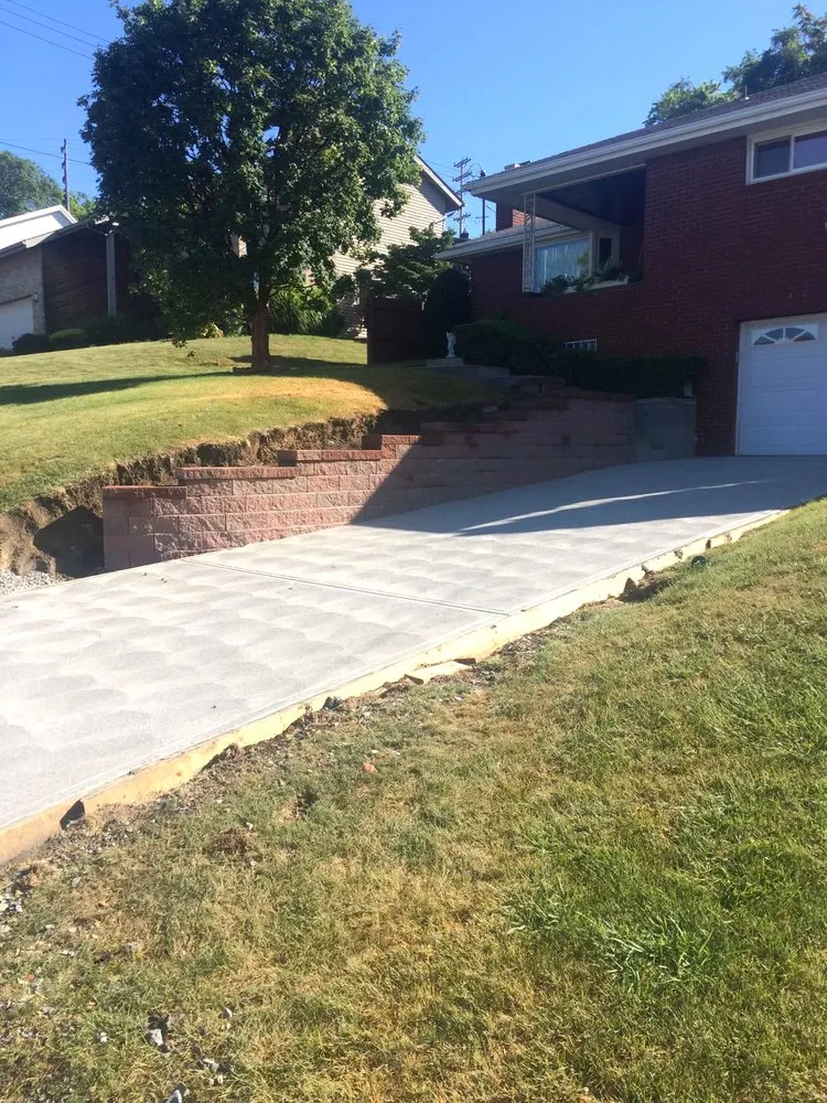 Affordable lawn mowing service experts serving Wexford, PA - Marciano Contracting Services