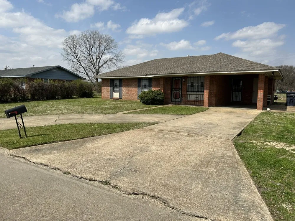 Top-rated garden landscaping in Indianola, MS - Marco’s Lawncare