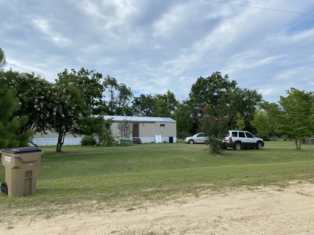 Affordable yard maintenance experts serving Ray City, GA - Marcos Lawncare Service