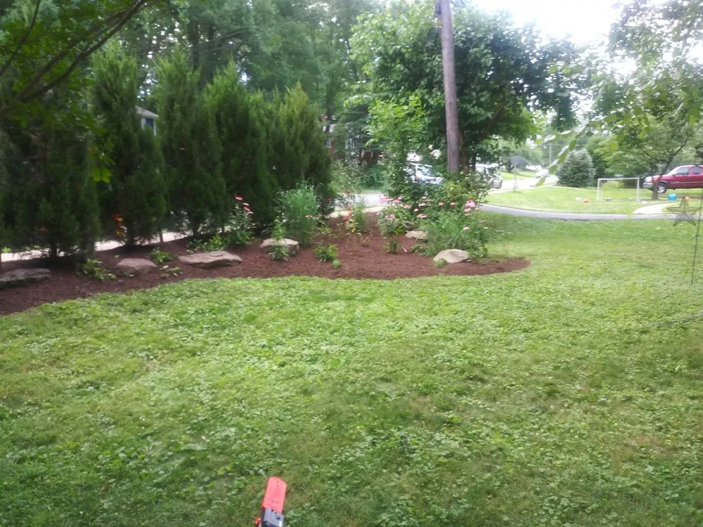 Custom outdoor landscaping in Fairfax, VA by Marc's Lawn Care