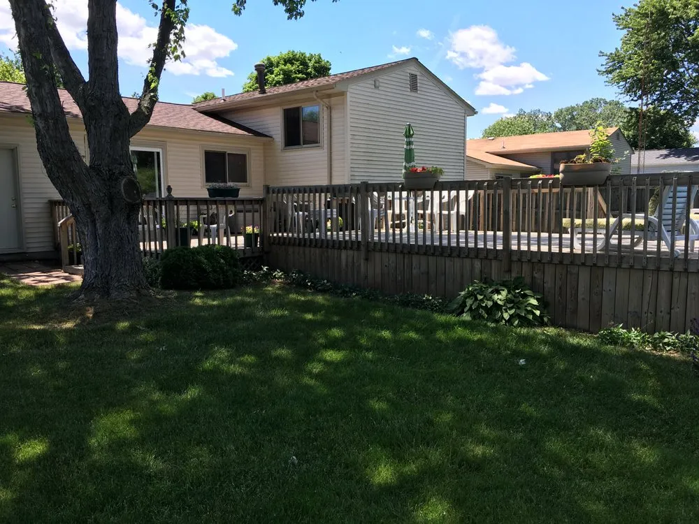 Custom yard maintenance in Ida, MI - Marflo's Lawn Service