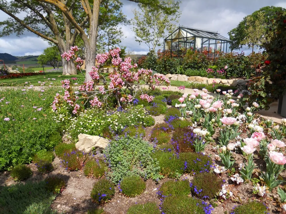 Trusted garden landscaping for beautiful yards in Paso Robles, CA by Mari Landscaping