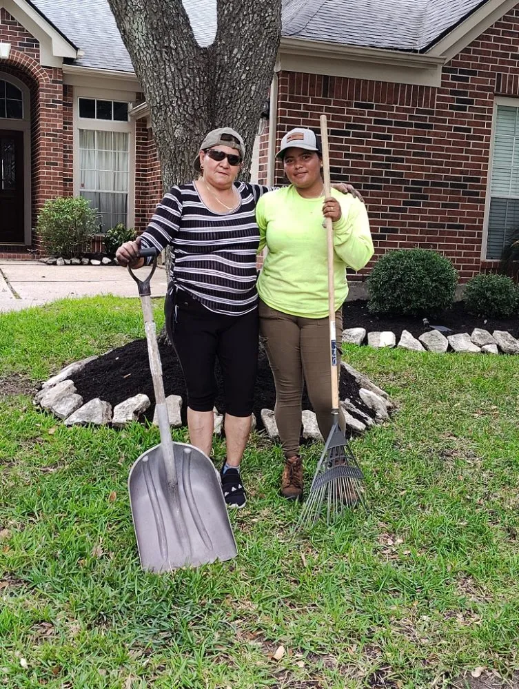 Professional lawn care service experts serving Klein, TX - Maria Mejia Landscaping Services
