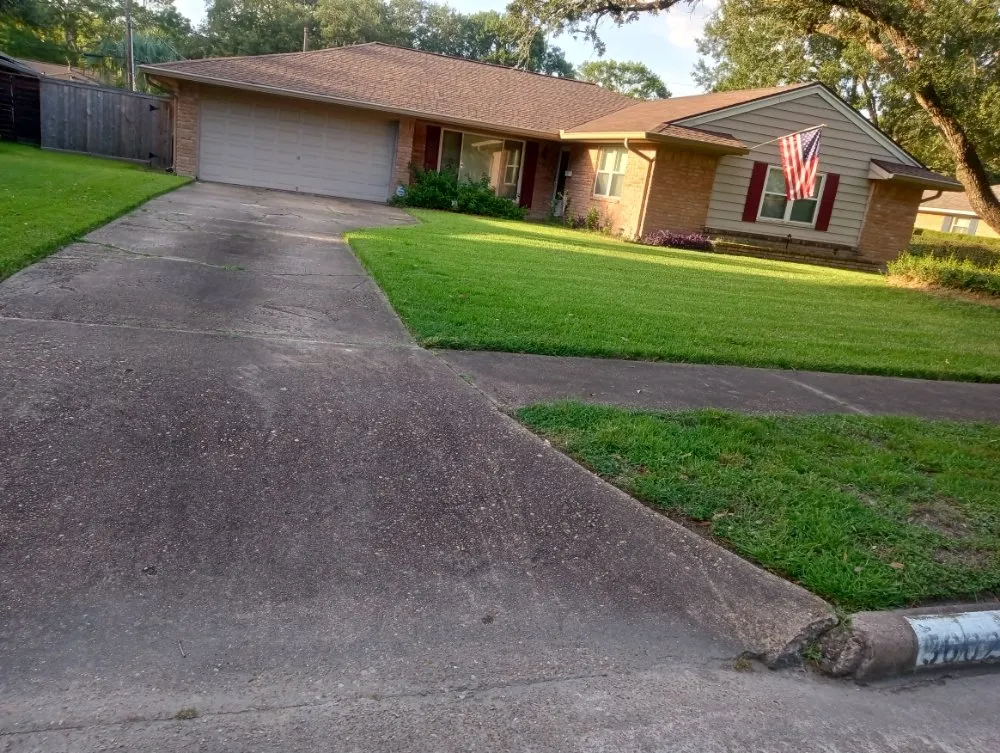 Affordable landscape installation in Klein, TX by Maria Mejia Landscaping Services