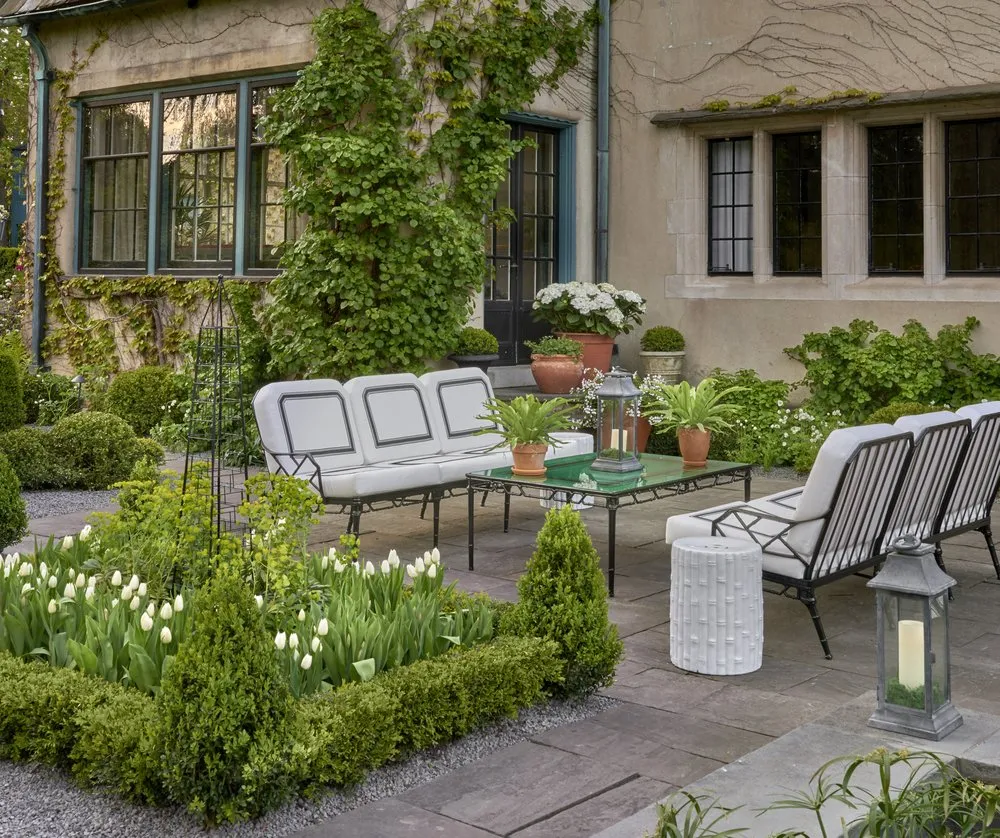 Local lawn mowing service in Lake Bluff, IL - Mariani