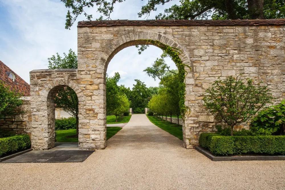 Local landscape installation for year-round maintenance in Lake Bluff, IL by Mariani