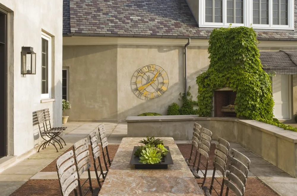 Top-rated outdoor landscaping for homes in Lake Bluff, IL by Mariani