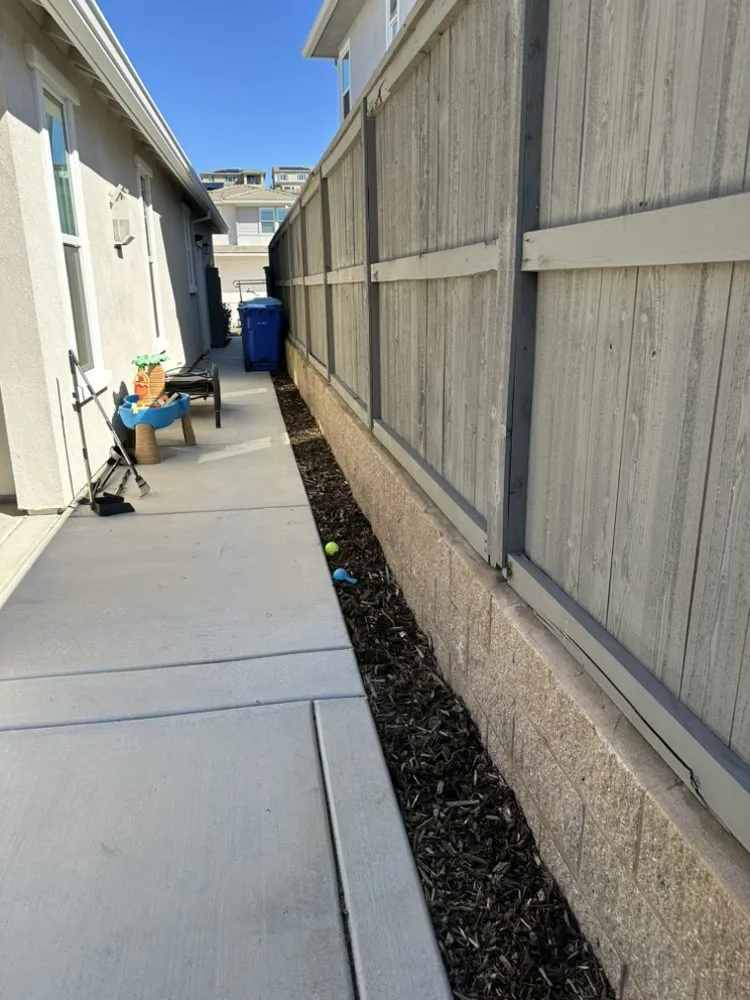 Custom lawn mowing service in El Dorado, CA - Mariano Landscaping Maintenance