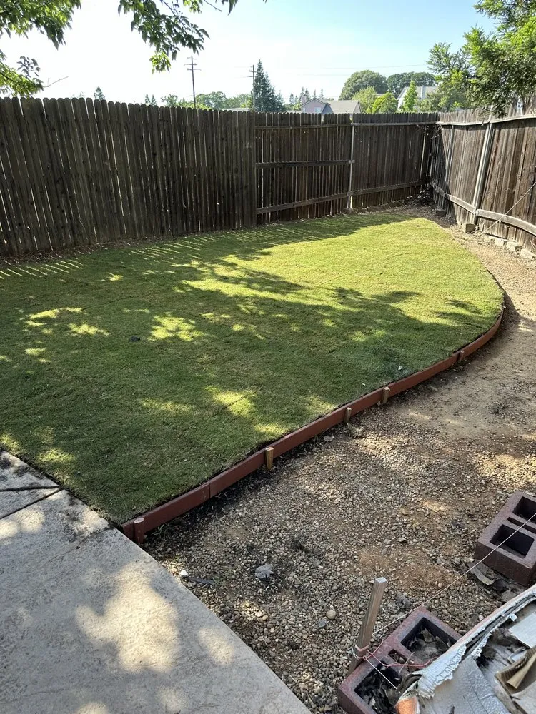 Custom garden landscaping for beautiful yards in El Dorado, CA by Mariano Landscaping Maintenance