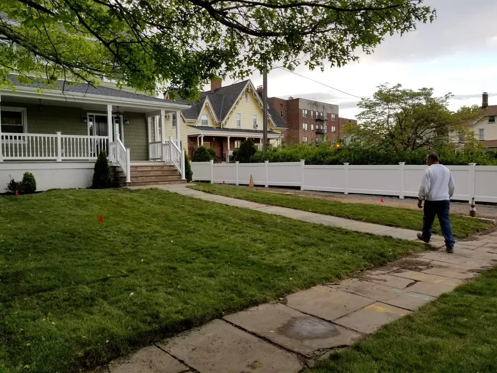 Affordable landscaping services in Newark, NJ by Mariano Reyes And Son Landscaping