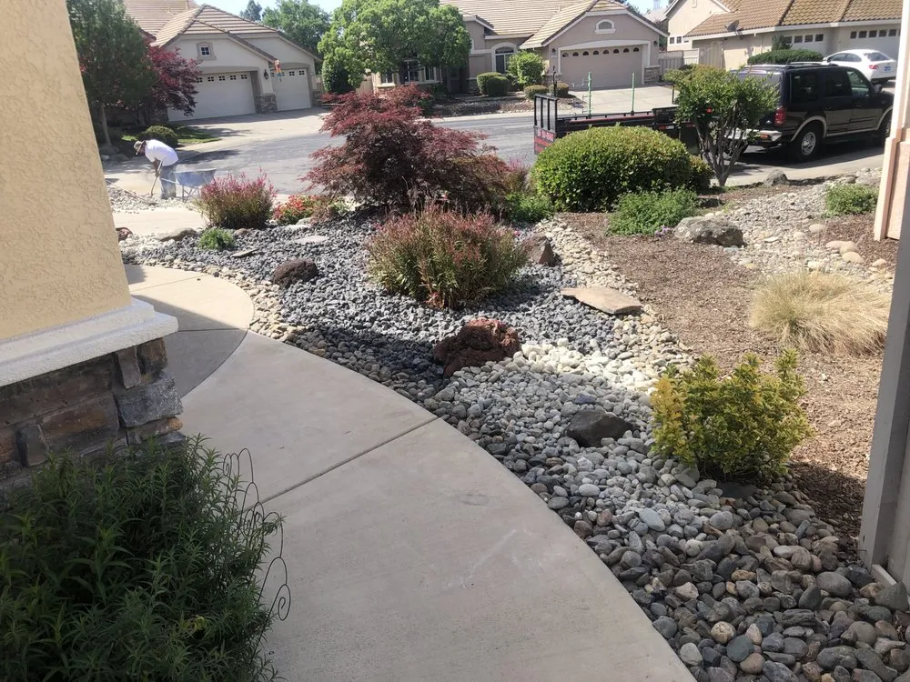 Local garden landscaping with custom design in Foothill Farms, CA by Mariano's Gardening Service