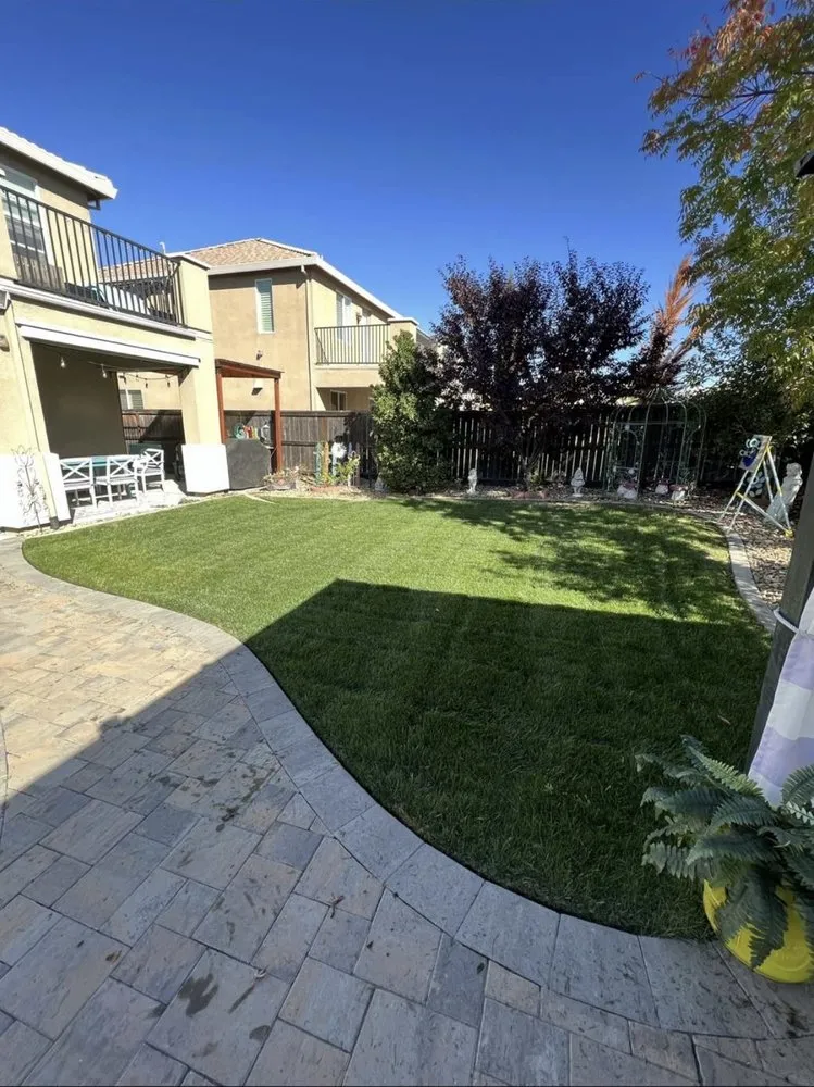 Custom outdoor landscaping in Foothill Farms, CA - Mariano's Gardening Service