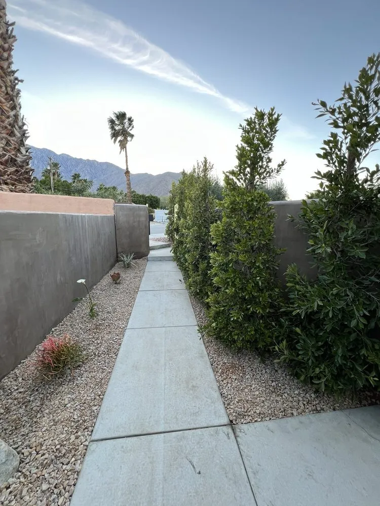 Professional garden landscaping in Moreno Valley, CA - Mariano's Landscape