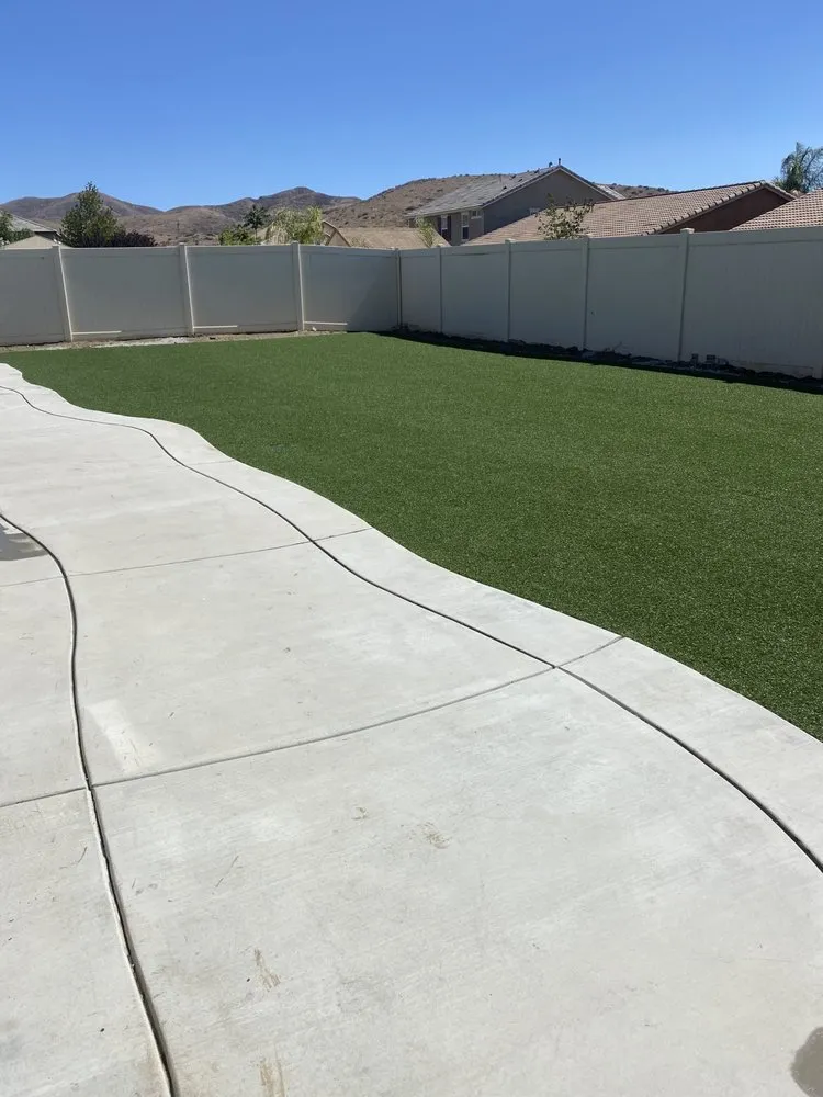 Local lawn care service in Moreno Valley, CA - Mariano's Landscape