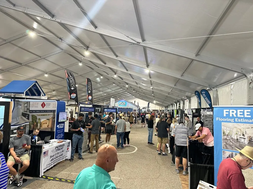 Top-rated yard cleanup service for residential properties across Phoenix, AZ - Maricopa County Home Shows