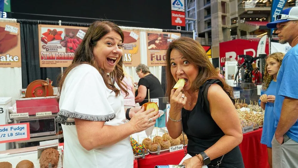 Professional yard cleanup service in Phoenix, AZ by Maricopa County Home Shows