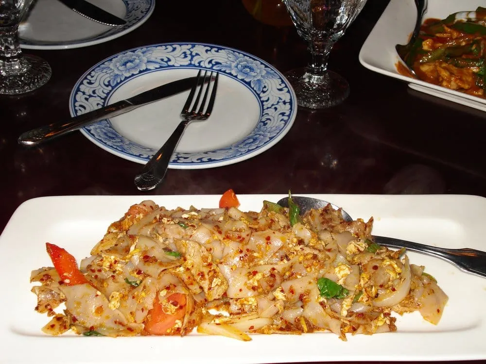 Affordable lawn mowing service in Phoenix, AZ - Maricopa County Home Shows