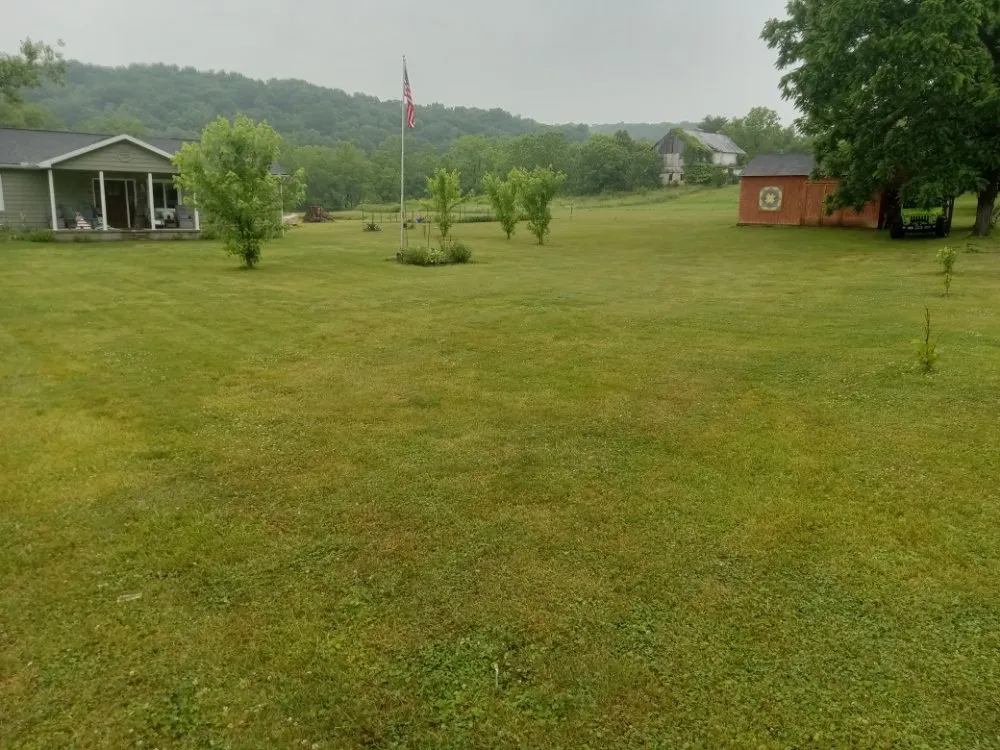 Top-rated lawn mowing service with custom design across OH, OH - Marietta  Ohio