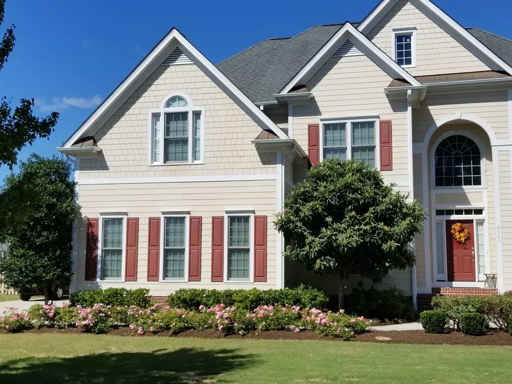 Affordable lawn mowing service experts serving Stone Mountain, GA - Marietta Superior Landscapes