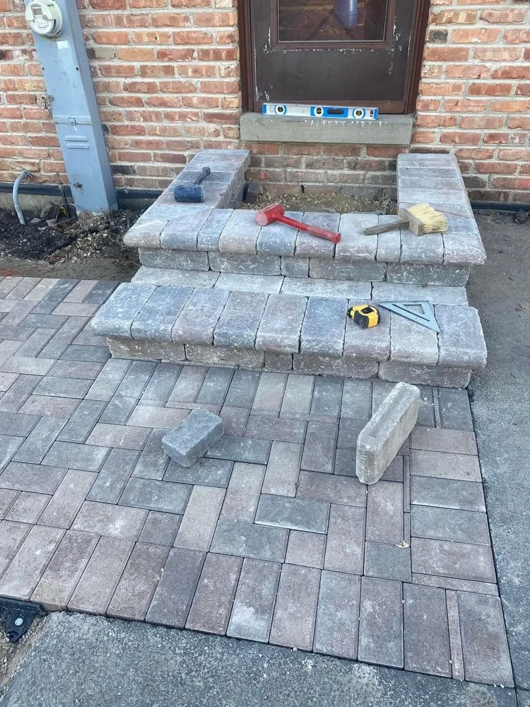 Custom landscaping services in Carpentersville, IL by Marin Landscaping