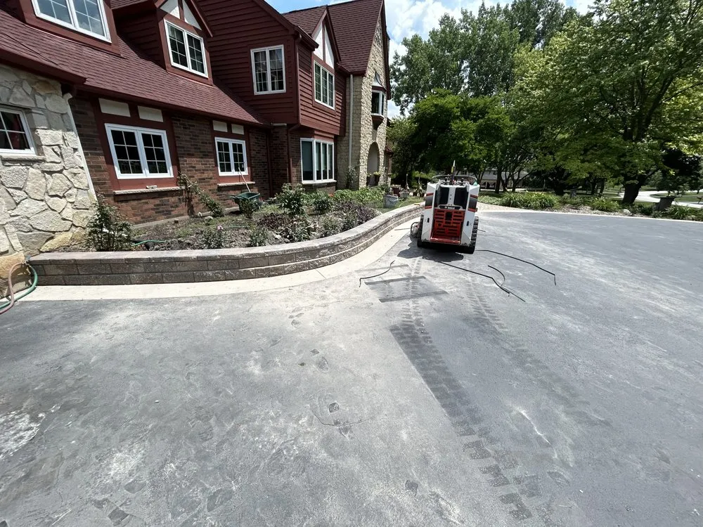 Expert landscape design in Carpentersville, IL by Marin Landscaping