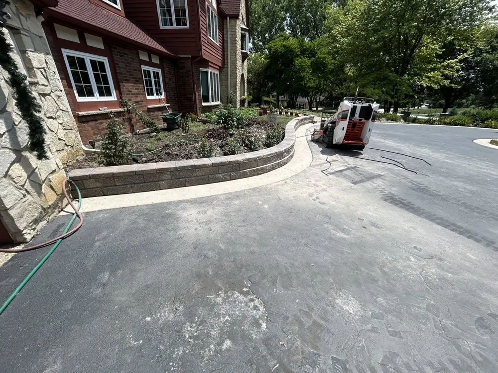 Local lawn care service in Carpentersville, IL by Marin Landscaping