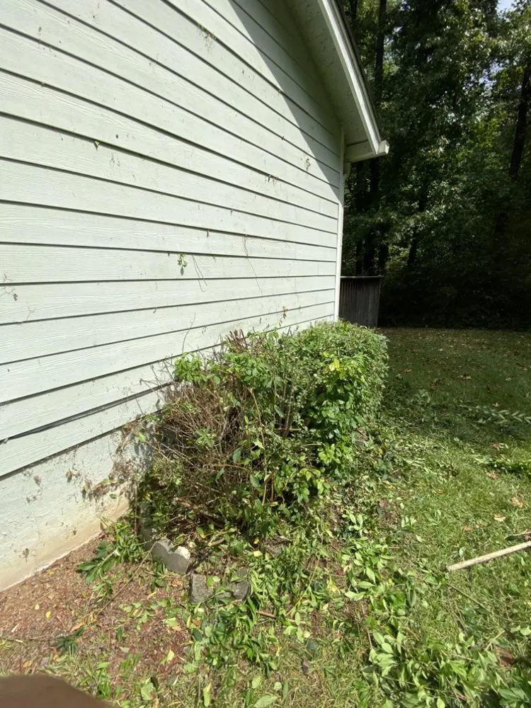 Reliable landscaping services in Lilburn, GA - Marinez Mowning