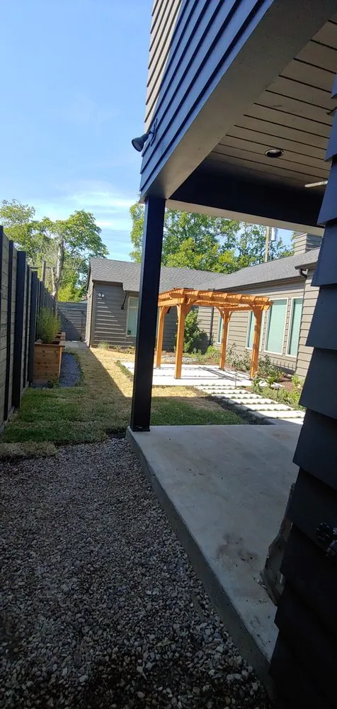 Professional lawn mowing service in Dallas, TX - Marin's