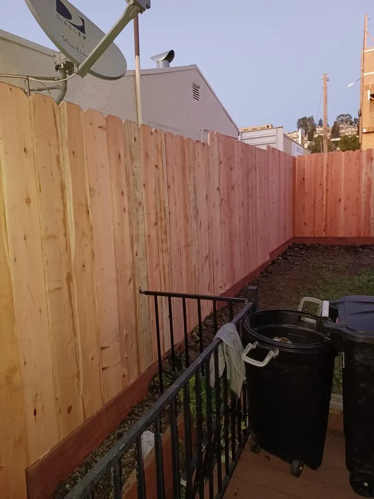 Local yard cleanup service experts serving Oakland, CA - Mario G. Hauling Junk Removal