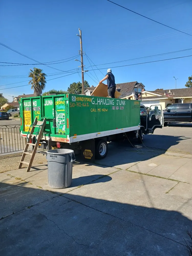 Top-rated yard cleanup service for outdoor upgrades across Oakland, CA - Mario G. Hauling Junk Removal