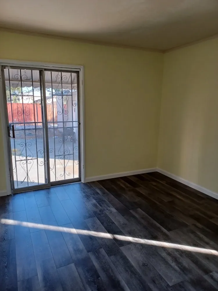 Expert outdoor landscaping experts serving Oakland, CA - Mario G. Hauling Junk Removal