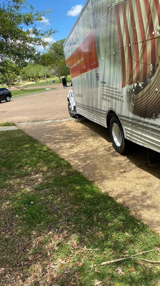 Local landscaping services in Ocean Springs, MS by Mario Lawn Care