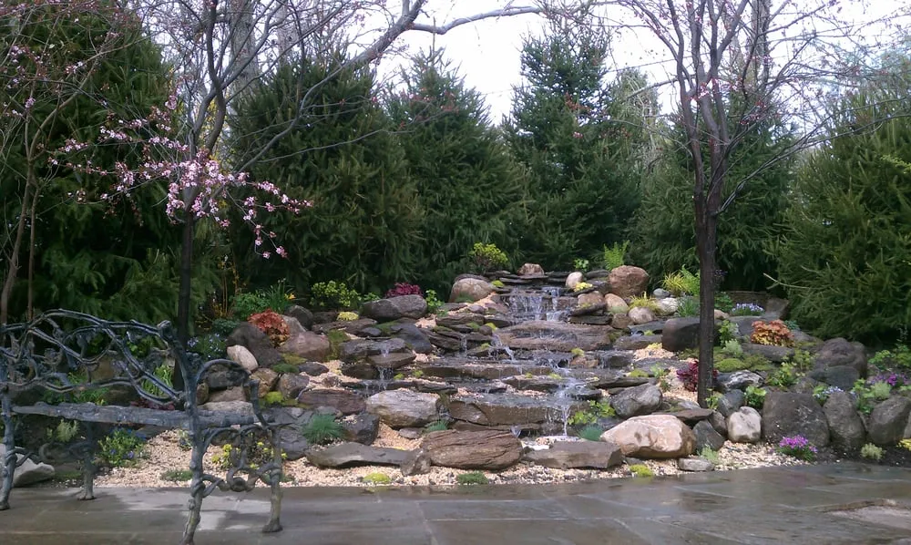 Trusted garden landscaping experts serving New Rochelle, NY - Mario Pansarella & Sons Landscaping